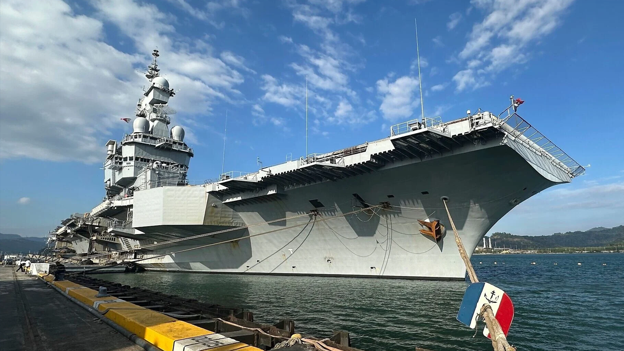 মধ্যপ্রাচ্যে রণতরী পাঠাচ্ছে ফ্রান্স