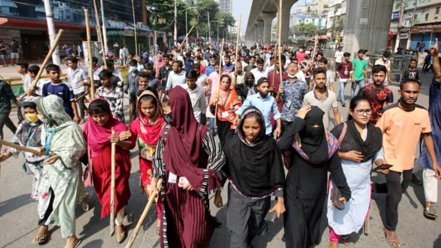 শ্রমিক অসন্তোষ নিরসনে শিল্প পুলিশের ভূমিকা