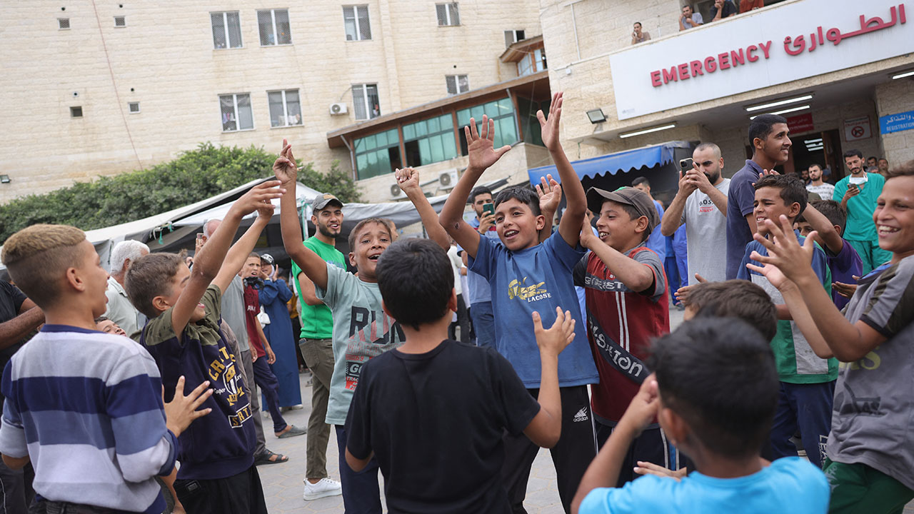 গাজার গণহত্যায় ভিকটিমদের ভুলবে না বিশ্ব