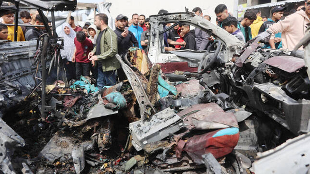 গাজায় ইসরাইলি হামলায় শিশুসহ নিহত ১০