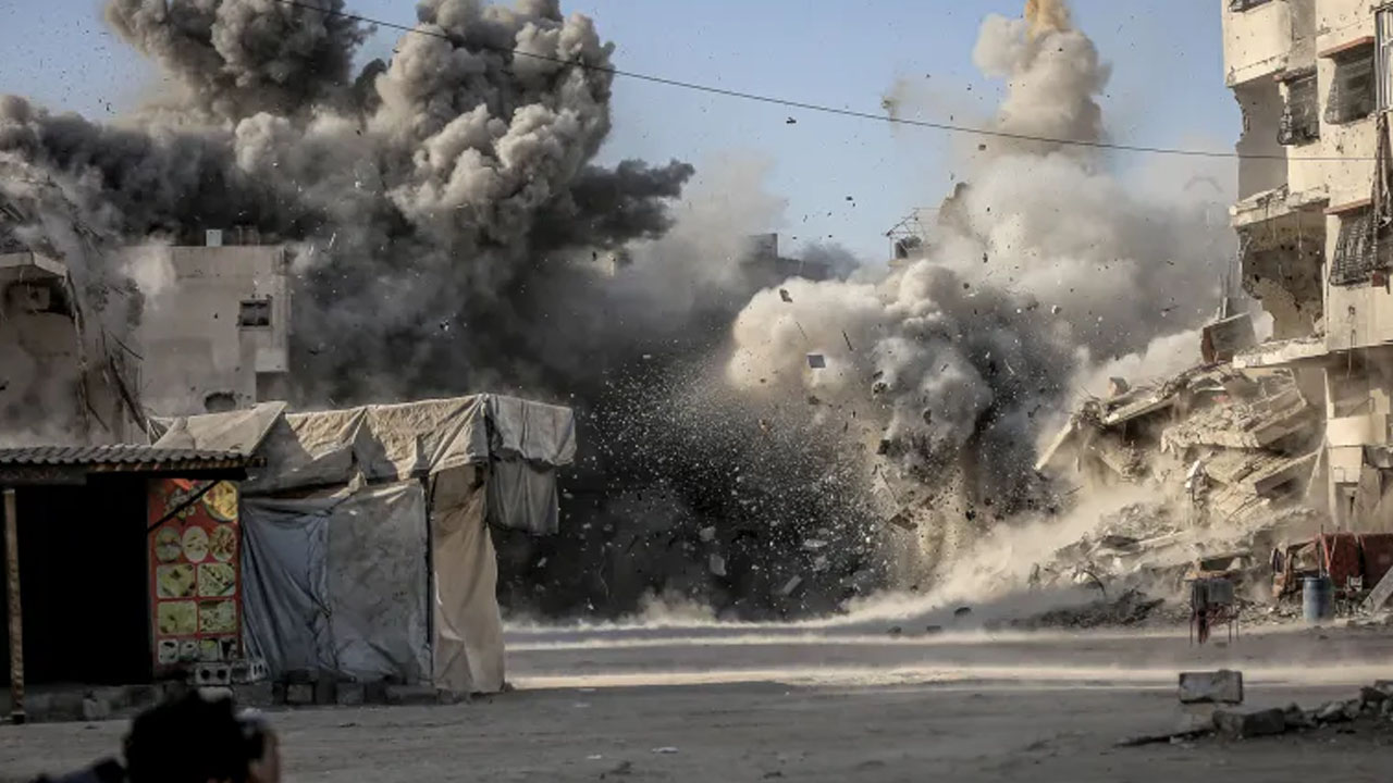 ট্রাম্পের নির্দেশ উপেক্ষা করে গাজায় ইসরাইলি হামলা, নিহত ৭০