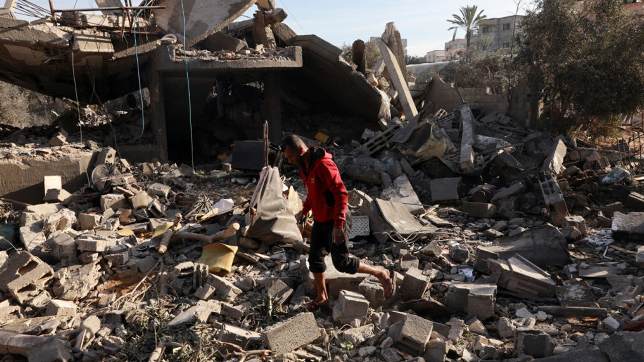 গাজায় ইসরাইলি হামলায় একই পরিবারের ২৫ জন নিহত