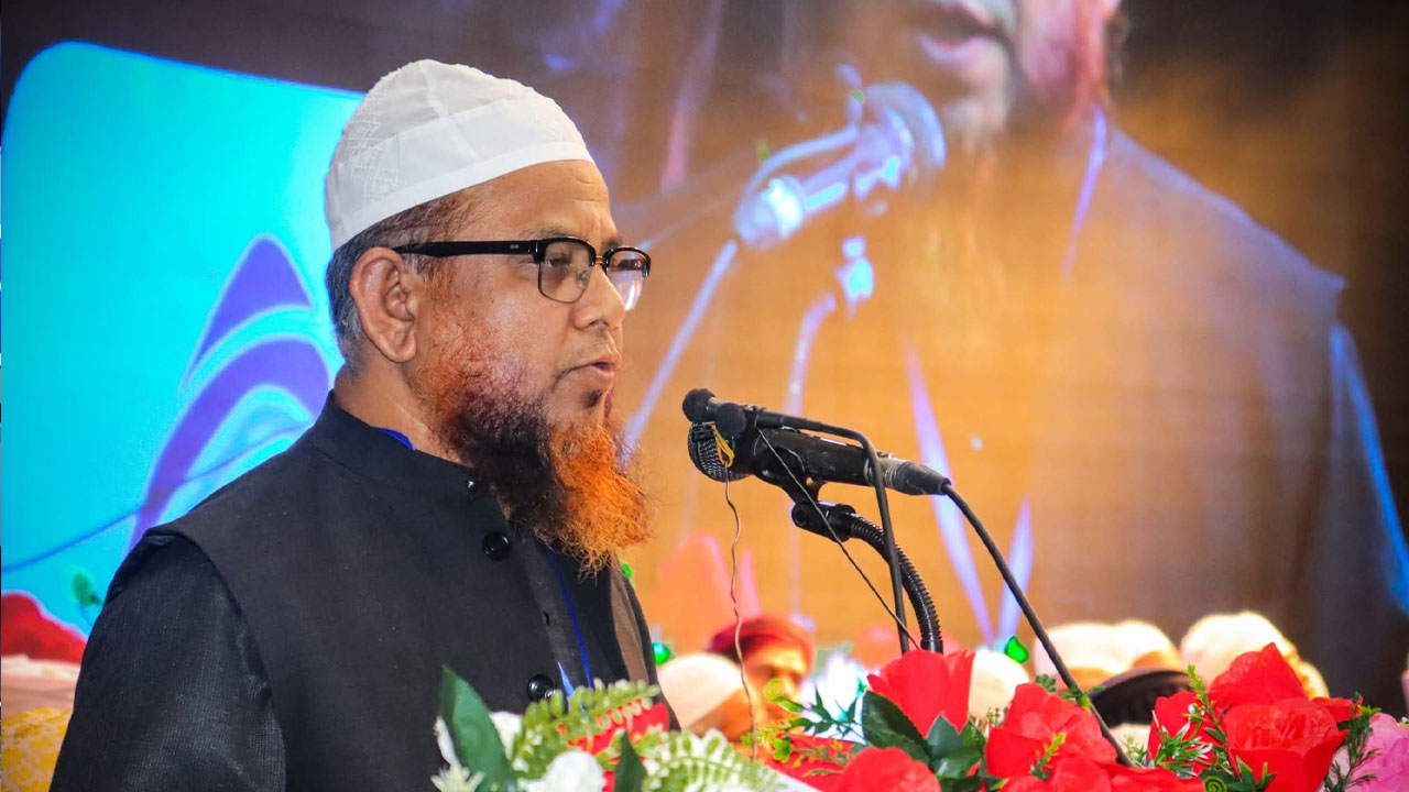 চামড়া শিল্প রক্ষায় সরকারের কার্যকর পদক্ষেপ নিতে হবে: গাজী আতাউর
