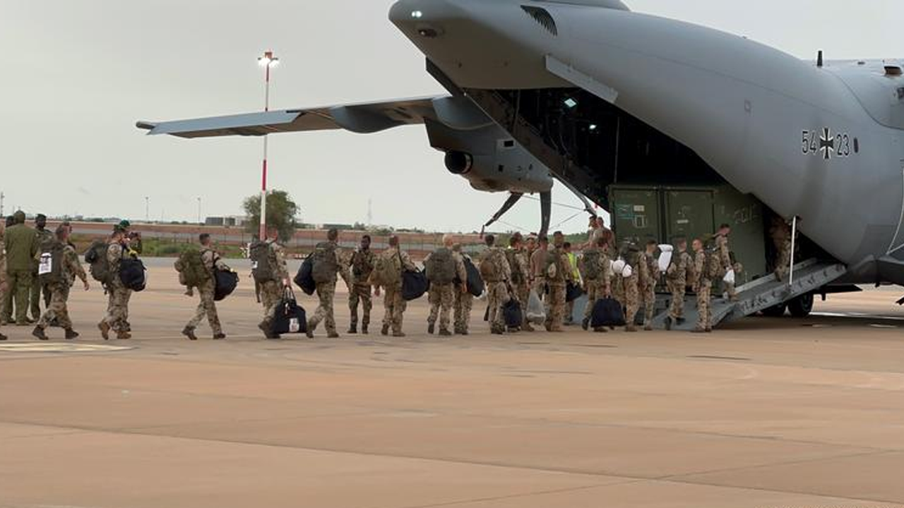 মধ্যপ্রাচ্য থেকে আরো সেনা প্রত্যাহার জার্মানির