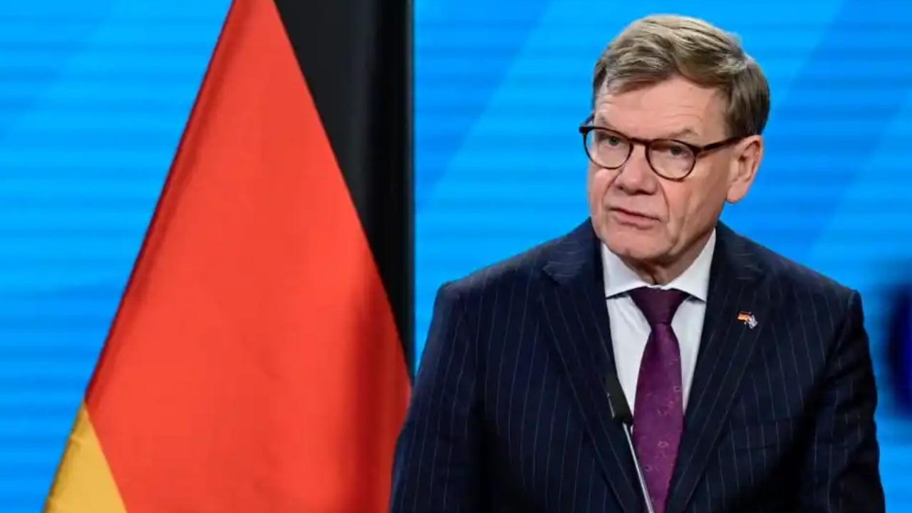 খুব শিগগিরই আলোচনায় বসছে যুক্তরাষ্ট্র-ইরান