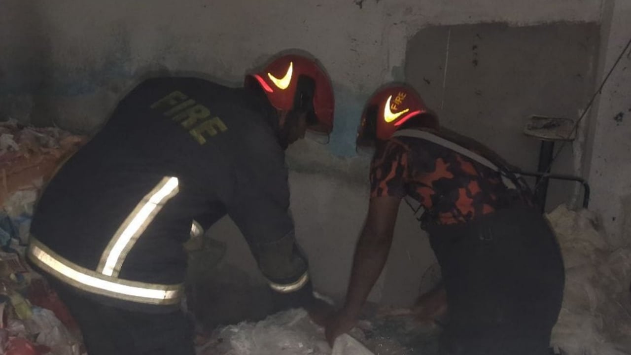 নারায়ণগঞ্জে তিতাস গ্যাসের লিকেজ থেকে বিস্ফোরণ, আহত ৩