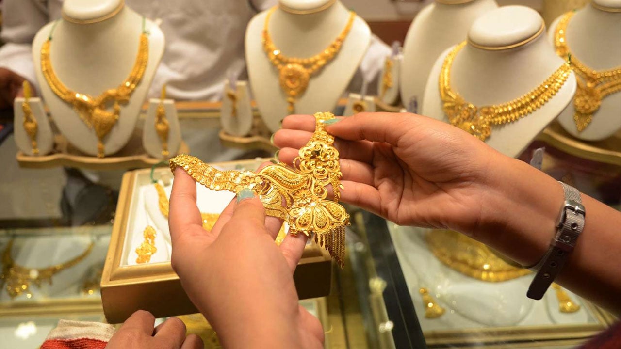 কমার ২৪ ঘণ্টা না যেতেই ফের বাড়ল স্বর্ণের দাম