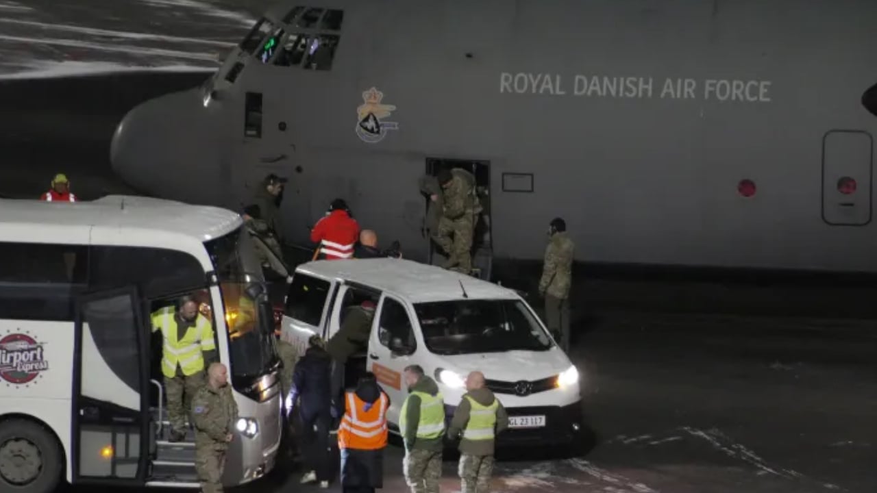 ট্রাম্পের হুমকির জেরে গ্রিনল্যান্ডে ইউরোপীয় সেনা মোতায়েন