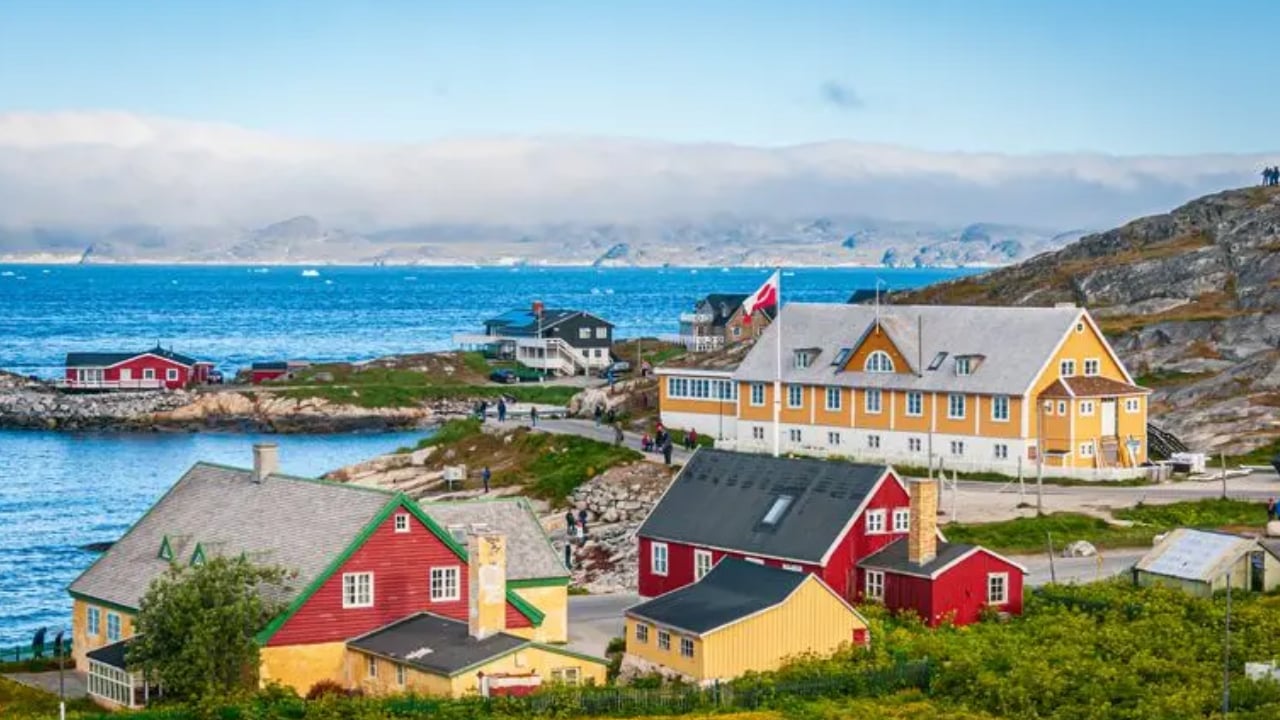 Greenland up
