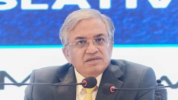 ভারতে সিইসির বিরুদ্ধে অভিশংসন প্রস্তাব আনার প্রস্তুতি বিরোধীদের