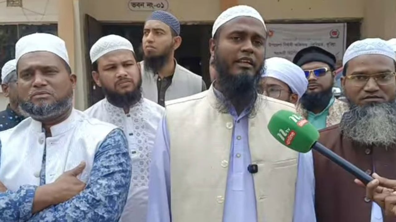 হাসনাতকে সমর্থন জানিয়ে প্রার্থী সরাল বাংলাদেশ খেলাফত মজলিস