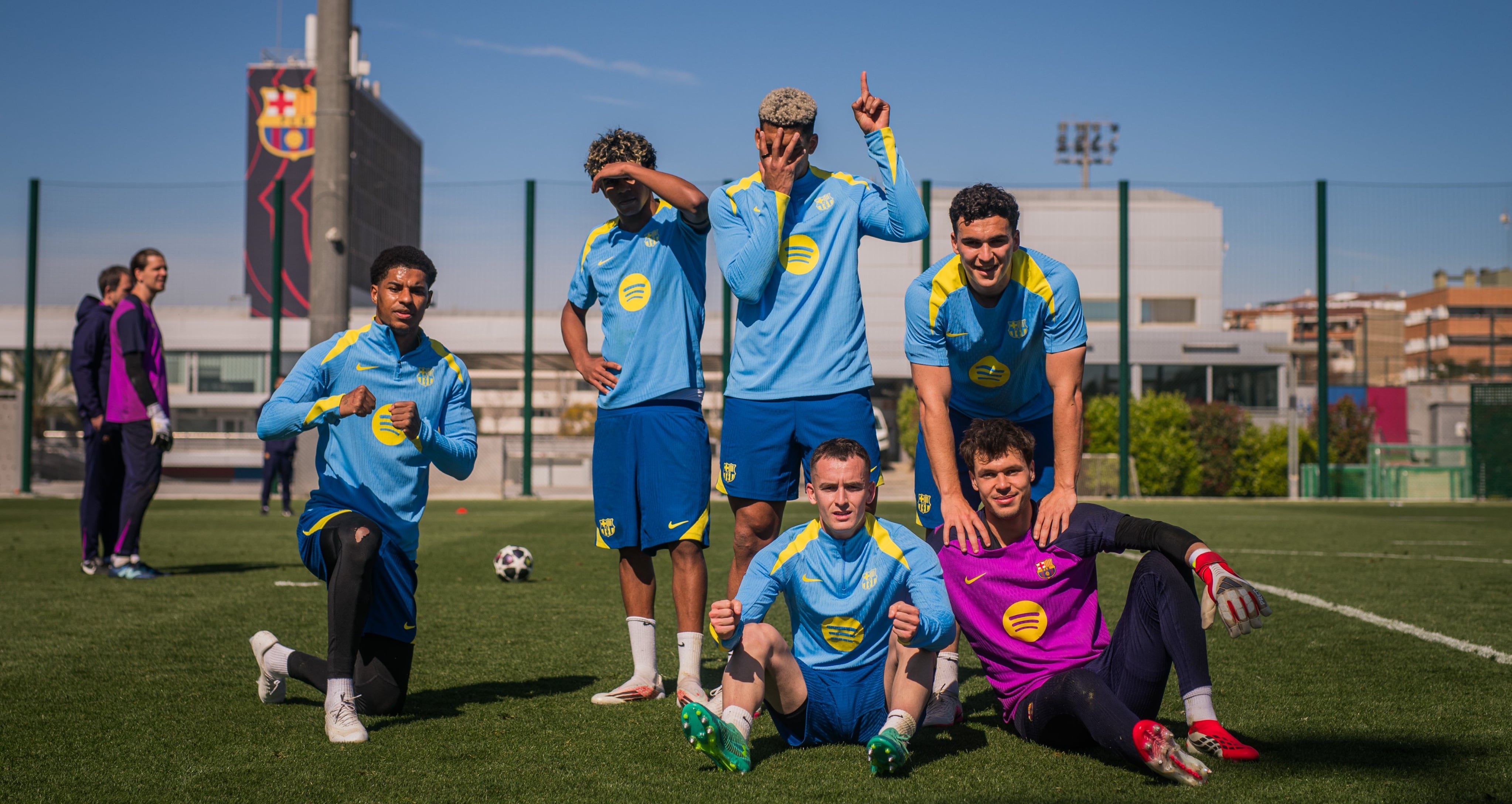 বার্সার প্রত্যাবর্তন নাকি নিউক্যাসলের অঘটন