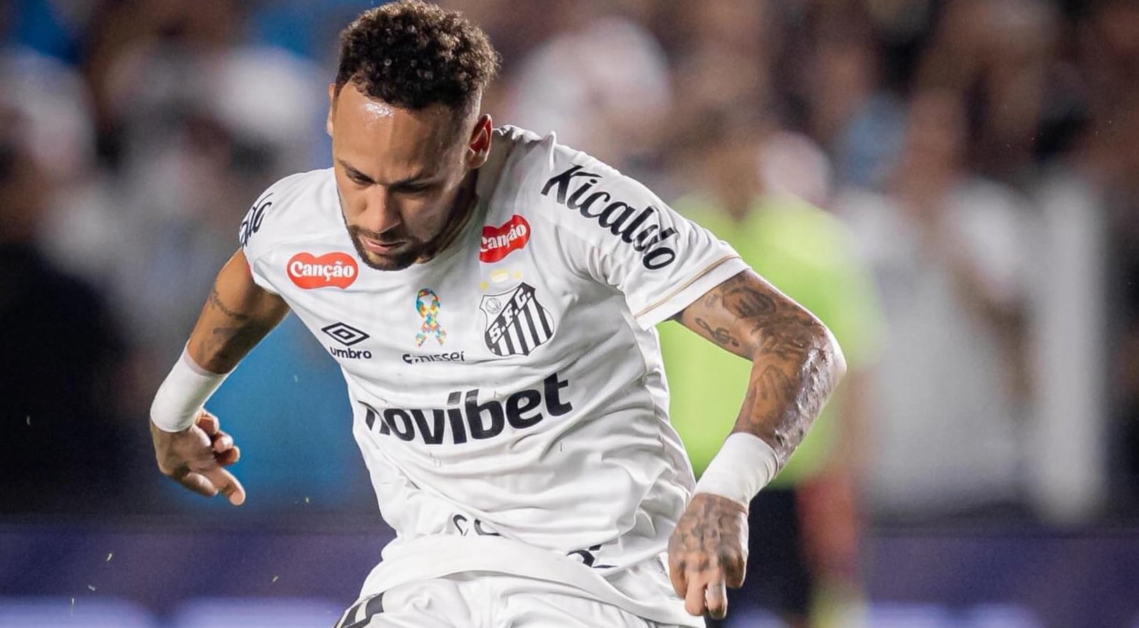 দ্যুতি ছড়িয়েও ‘নিষিদ্ধ’ নেইমার