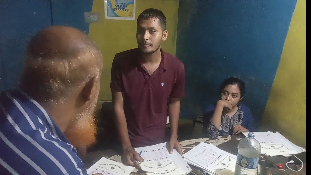 চায়ের দোকানে বসে এইচএসসির খাতা মূল্যায়ন, তদন্ত কমিটি গঠন