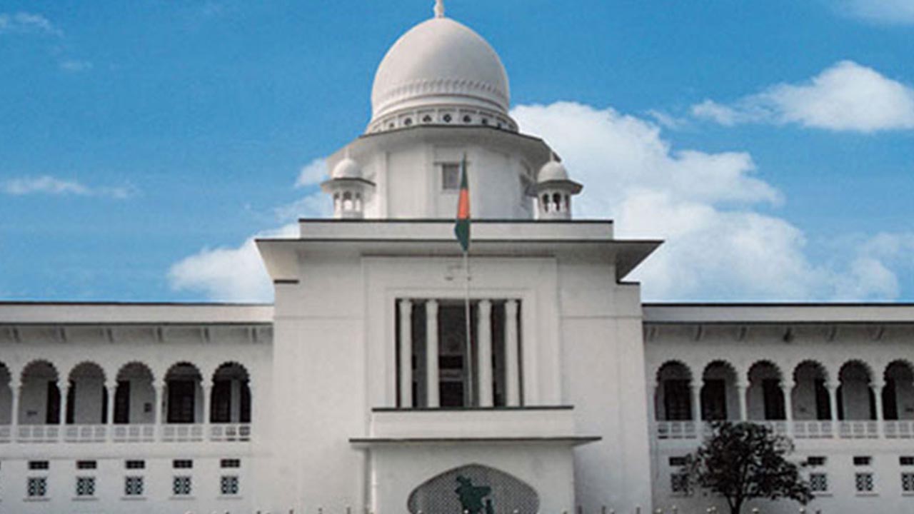 আদালত চত্বরের নিরাপত্তায় বিশেষ বাহিনী গঠন করতে রুল