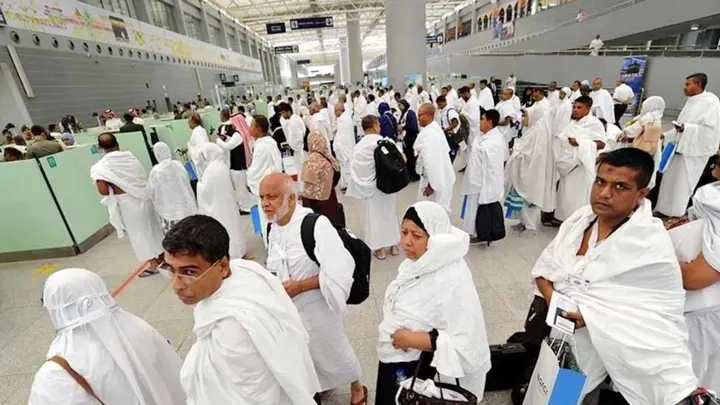 হাজিদের ৫ কোটি টাকা ফেরত দেবে সরকার, কে কত পাবেন