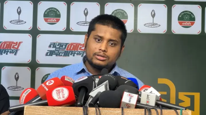 বিএনপির মুখে জুলাই, অন্তরে আওয়ামী লীগ: হাসনাত আব্দুল্লাহ