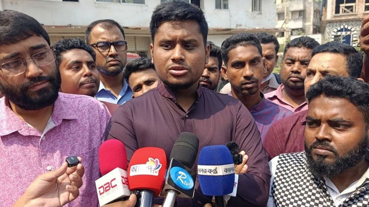 মানুষের কাঙ্ক্ষিত স্বাস্থ্যসেবা নিশ্চিত করতে হবে : হাসনাত আবদুল্লাহ