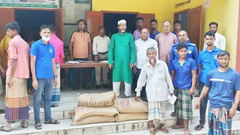 হাতিয়ায় ১৫ হাজার জেলে পরিবার পেল চাল