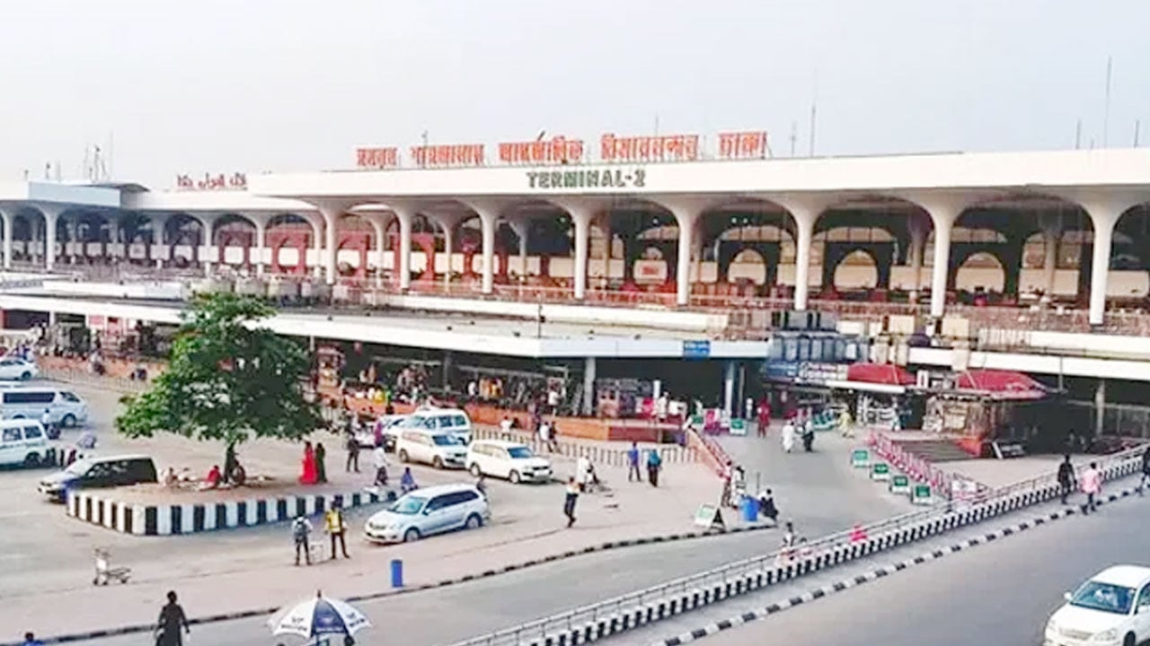 বিশেষ ফ্লাইটে কাতার থেকে ফিরলেন ৪৩০ বাংলাদেশি