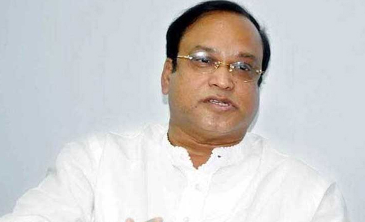 পুলিশের ওপর ক্ষিপ্ত হয়ে চেঁচামেচি করলেন হাজী সেলিম