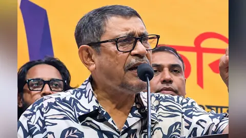 বুক ফাটিয়ে বলব ওরা রাজাকার, বাংলার রাজনীতিতে ওদের স্থান নেই: স্বাস্থ্যমন্ত্রী