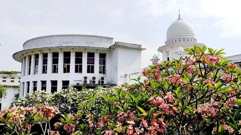 আসিফ মাহমুদের রিট কার্যতালিকা থেকে বাদ দিল হাইকোর্ট