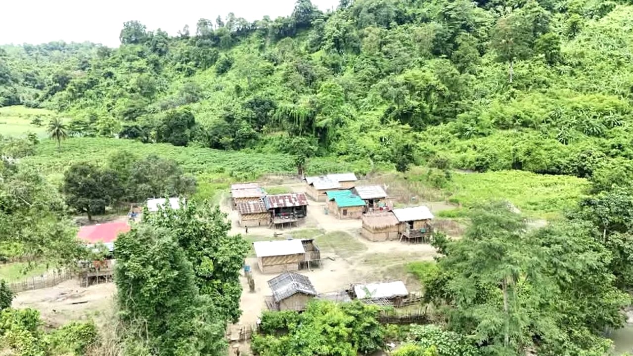 গহীন পাহাড়ে আবার বাজবে ‘স্কুলঘণ্টা’, প্রধানমন্ত্রীর কার্যালয়ের উদ্যোগ
