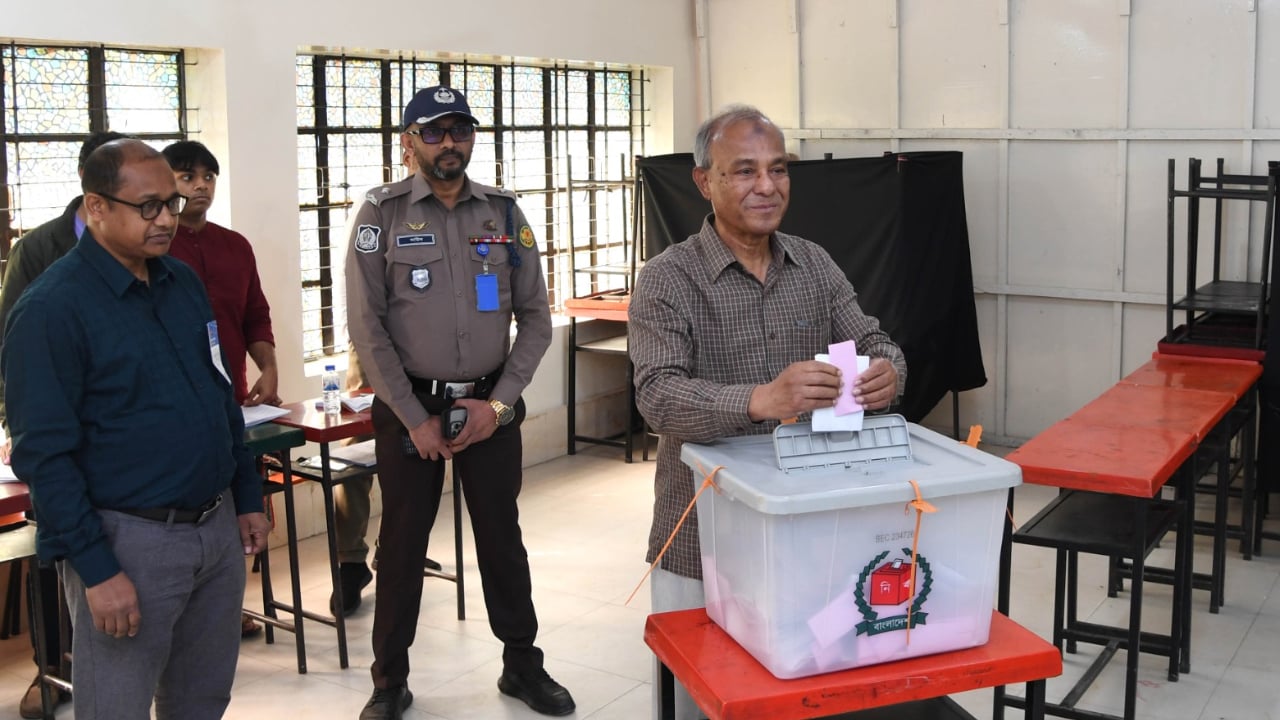 এবারের নির্বাচন জাতির কাছে উদাহরণ হয়ে থাকবে: স্বরাষ্ট্র উপদেষ্টা