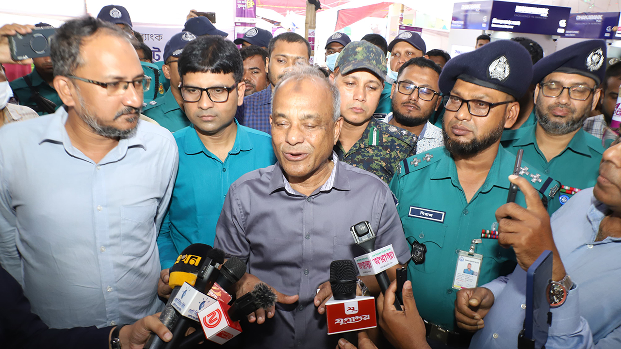 কোরবানির ঈদে সার্বিক প্রস্তুতি ভালো রয়েছে: স্বরাষ্ট্র উপদেষ্টা