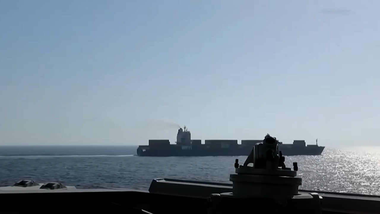 যুক্তরাষ্ট্রের জাহাজ জব্দের পর ইরানের পাল্টা হামলা