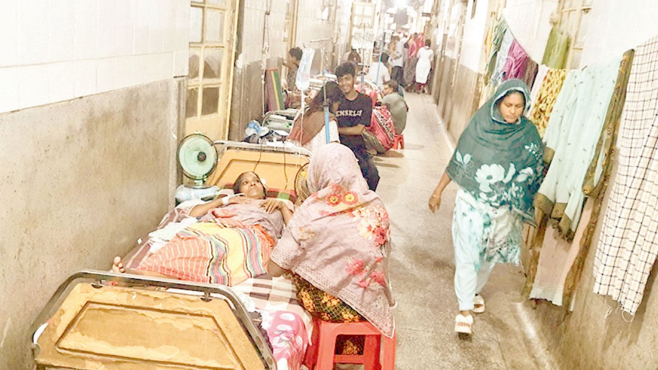 হাসপাতালেই সংক্রমণ, কাজ করছে না ওষুধ