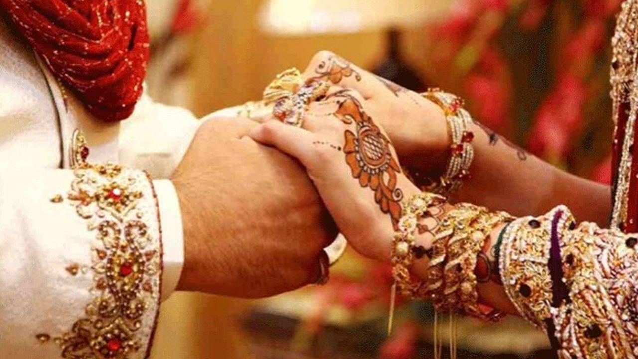 স্বামী-স্ত্রীর ভালোবাসা বৃদ্ধি পায় যে দোয়ায়