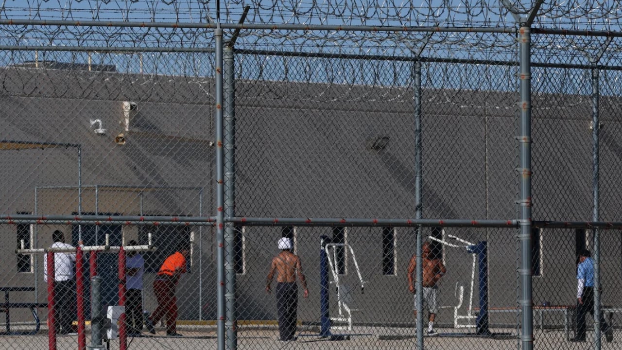 যুক্তরাষ্ট্রে অভিবাসন হেফাজতে এ পর্যন্ত ১৪ জনের মৃত্যু