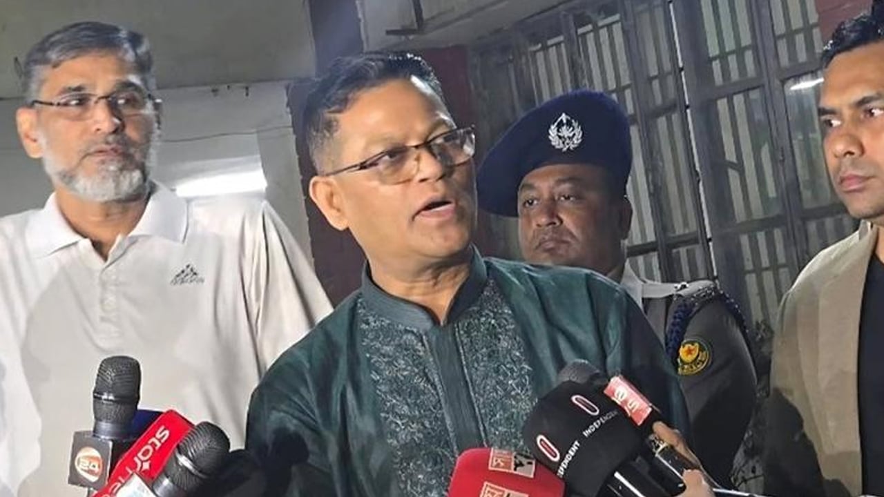 নগরবাসীর নিরাপত্তায় নিজেই রাস্তায় নেমে এসেছি—বললেন আইজিপি