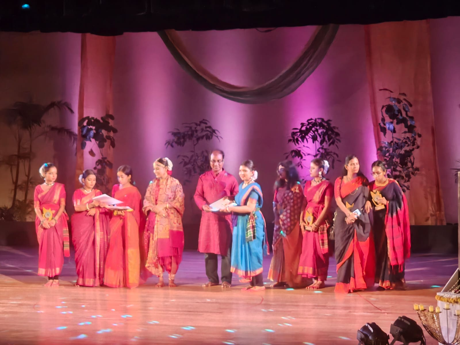 প্রথম নৃত্যানুষ্ঠানে মুগ্ধতা ছড়াল কুঞ্জলিকা সংস্কৃতি কেন্দ্র, প্রশংসিত নৃত্যনাট্য ‘রুদ্র-বীণা’
