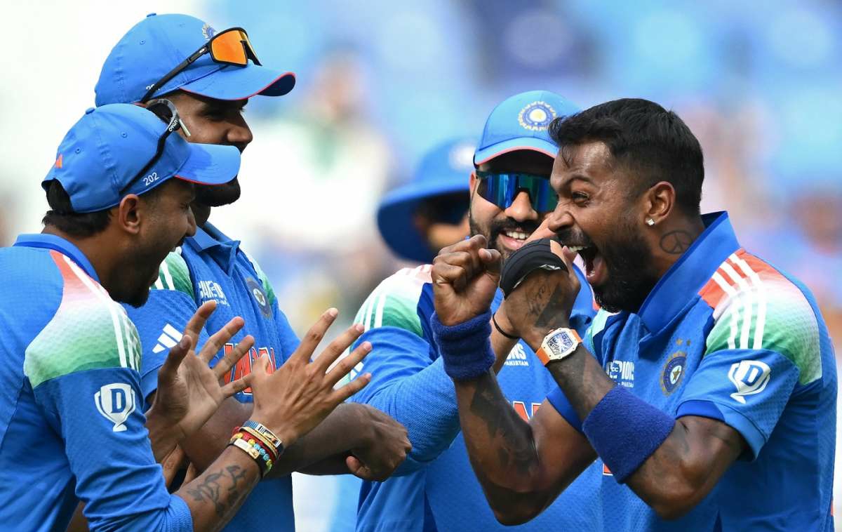 ‘পাকিস্তান স্বাগতিক, কিন্তু ঘরের মাঠের সুবিধা নিচ্ছে ভারত’