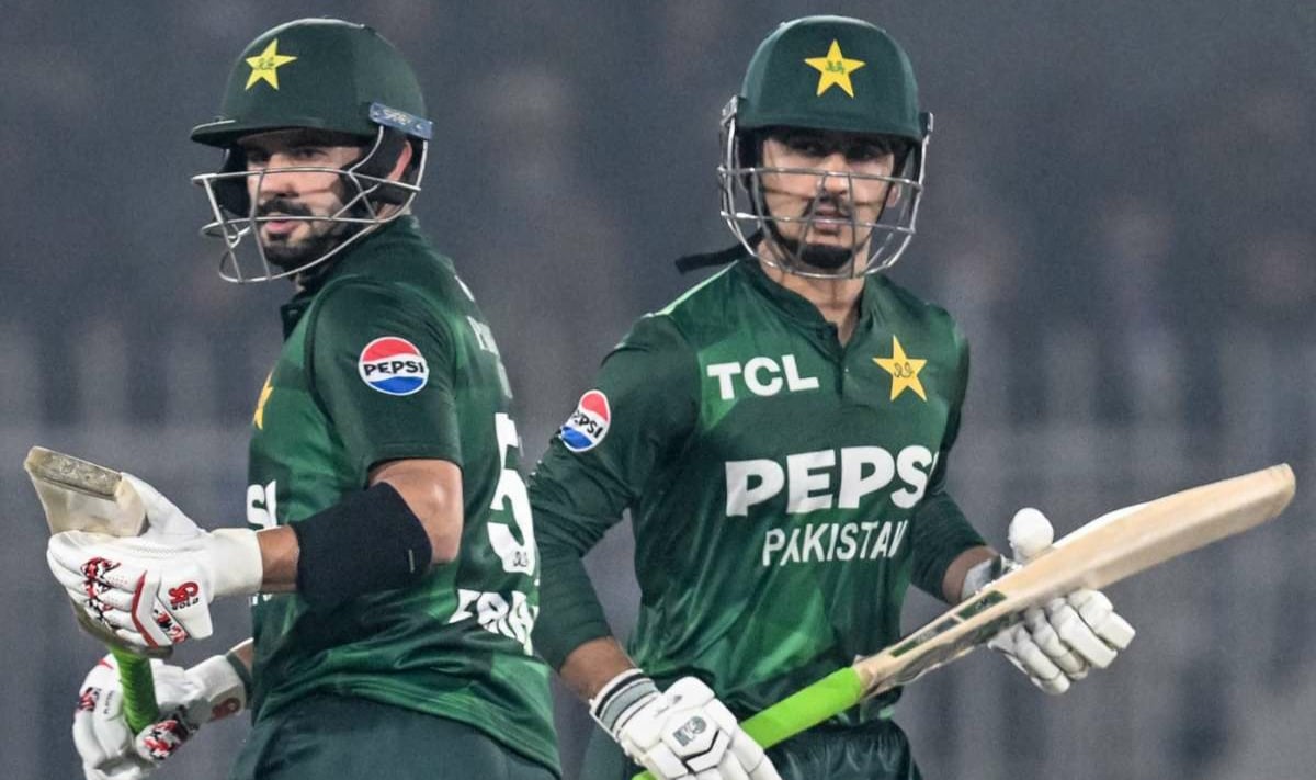 শ্রীলঙ্কাকে ধসিয়ে শিরোপা জিতল পাকিস্তান