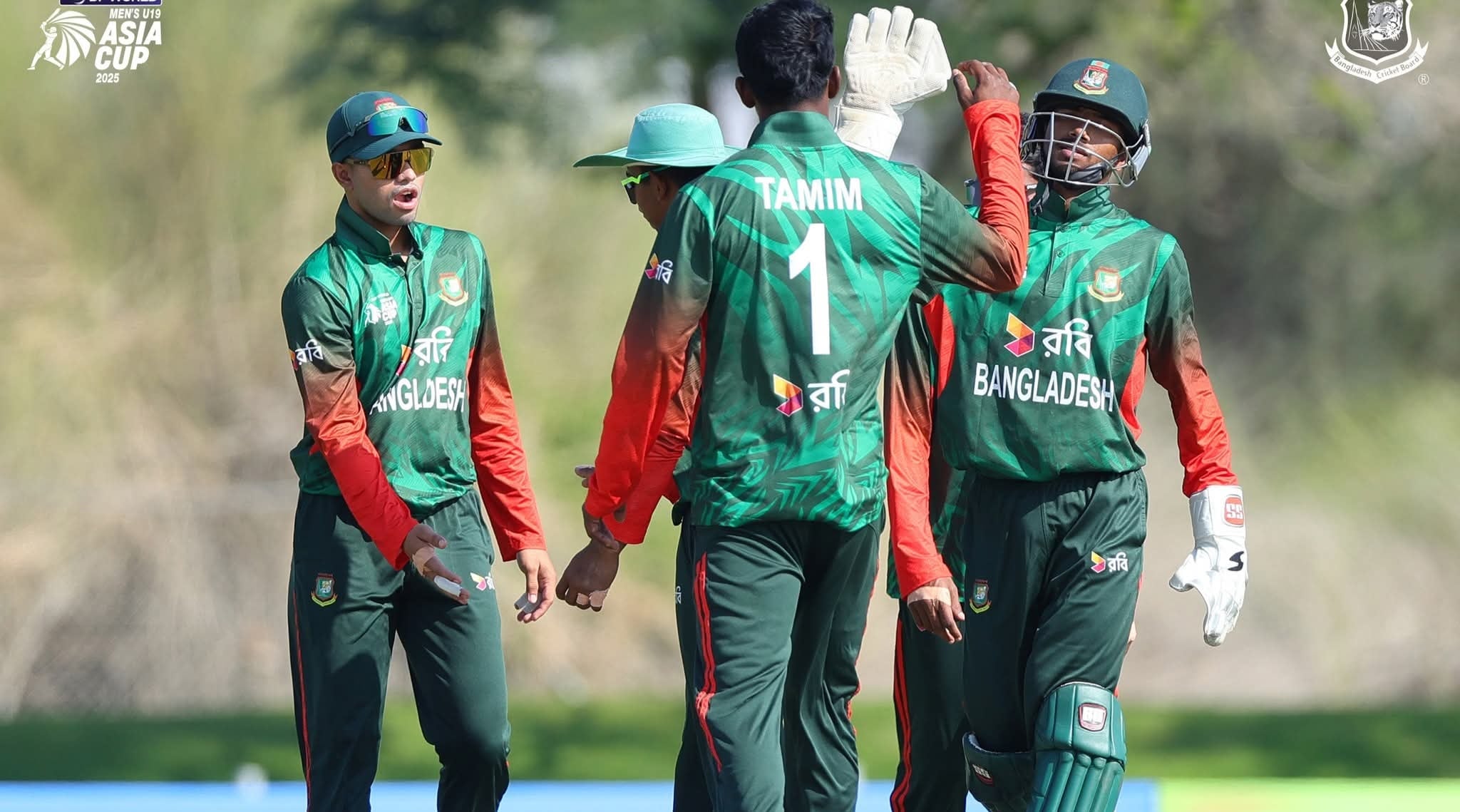 টিভির পর্দায় যুব এশিয়া কাপে বাংলাদেশ-শ্রীলঙ্কার লড়াই