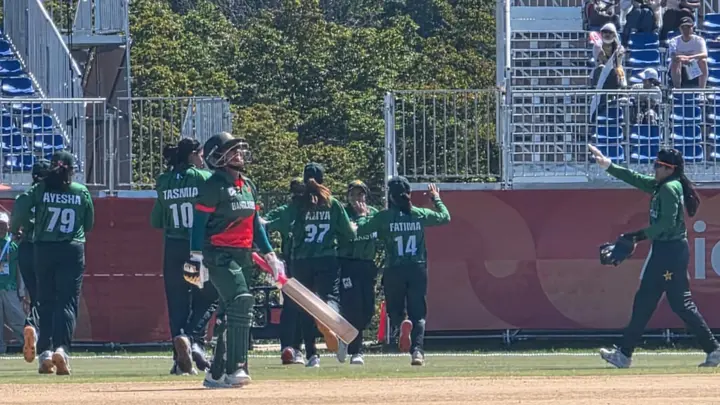 পাকিস্তানের কাছে হেরে শূন্য হাতে বিদায় বাংলাদেশের