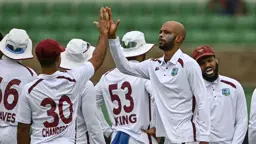 জয়ের জন্য উইন্ডিজের দরকার আরও ১৬২ রান 