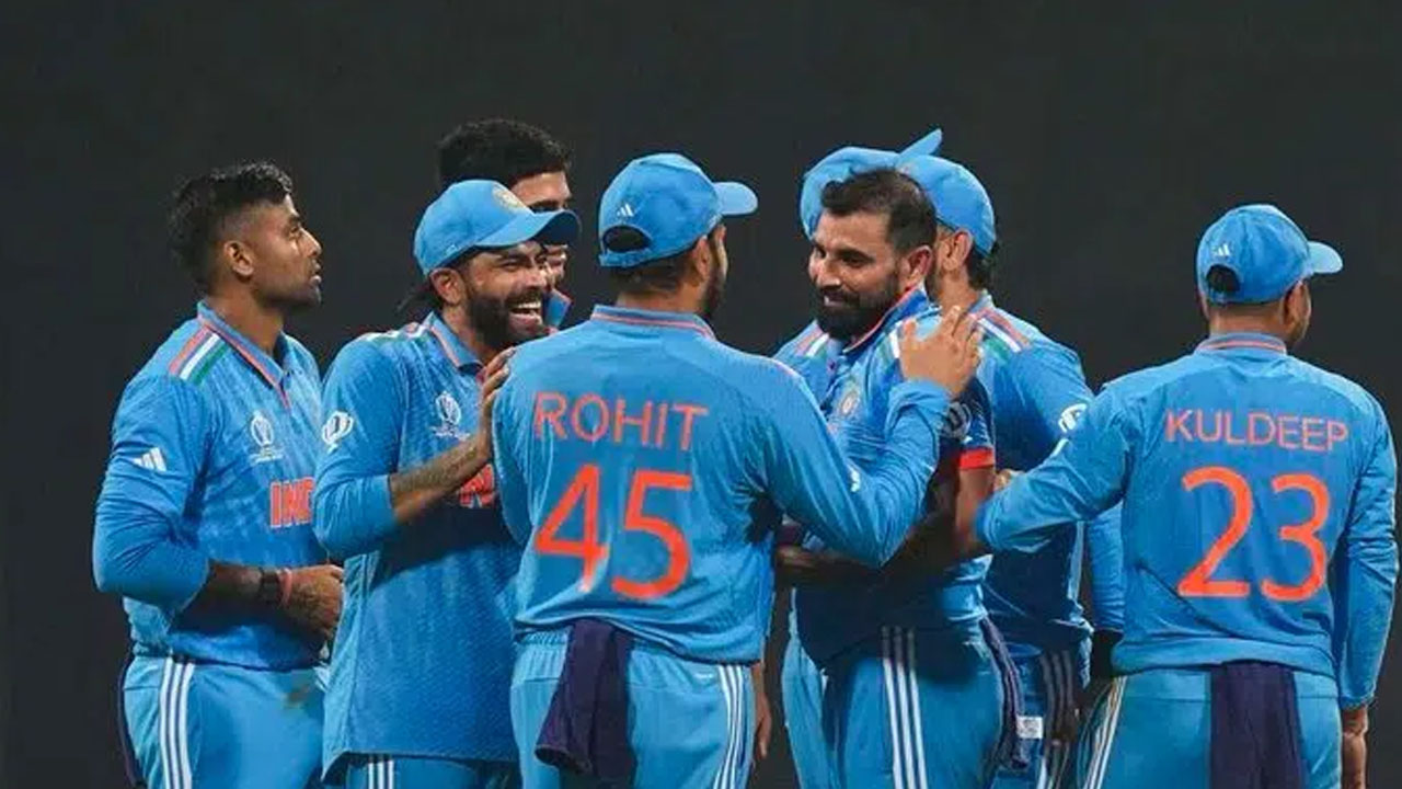 এক ভেন্যুতে খেলার সুবিধা নিচ্ছে ভারত