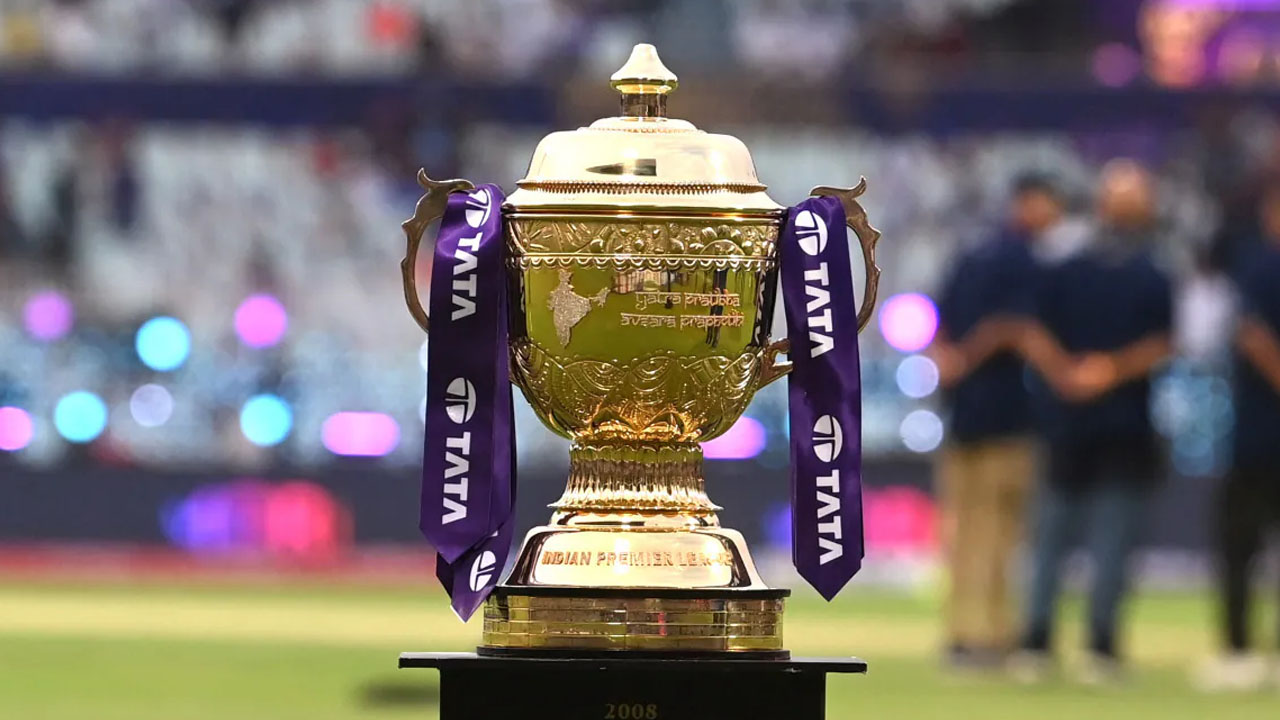 বৃষ্টিতে ফাইনাল না হলে শিরোপা উঠবে কার হাতে?