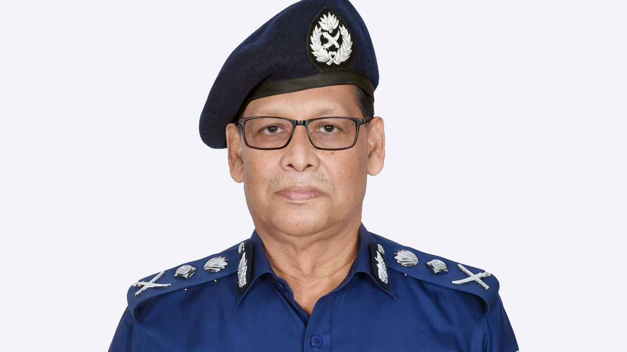 মাঠ পর্যায়ের পুলিশ সদস্যদের আন্তরিকভাবে কাজ করার নির্দেশ আইজিপির