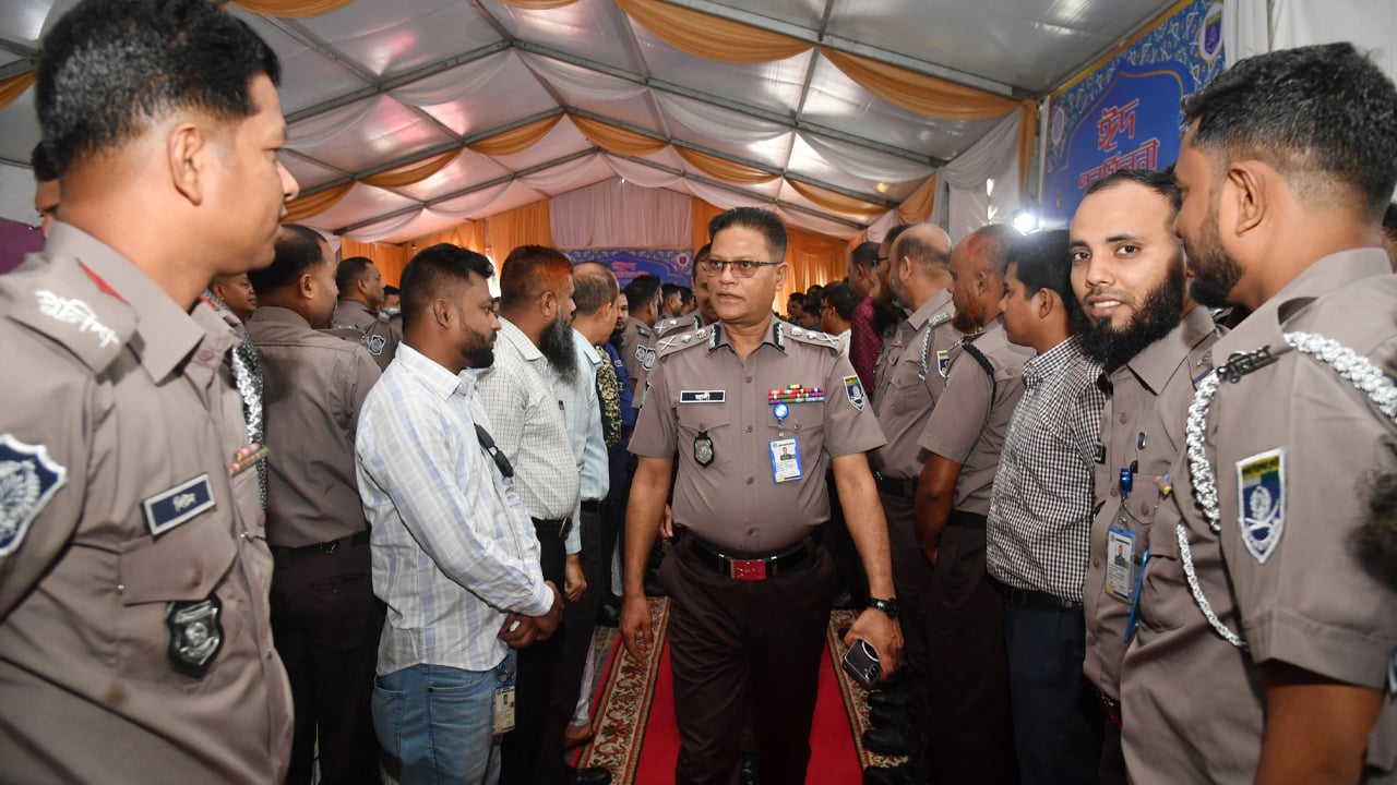 আইনশৃঙ্খলা রক্ষায় আরও কার্যকর ভূমিকা পালনের আহ্বান আইজিপির