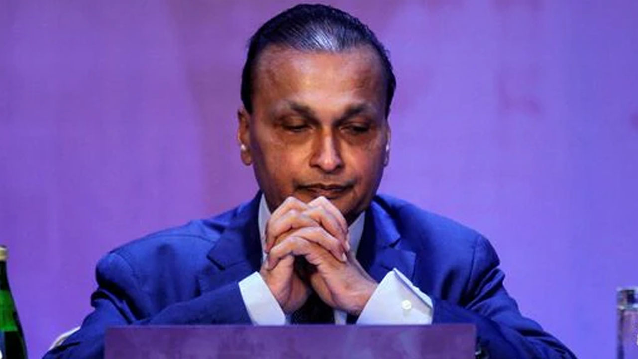 ভারতের শিল্পপতি অনিল আম্বানির বাড়িতে দফায় দফায় তল্লাশি