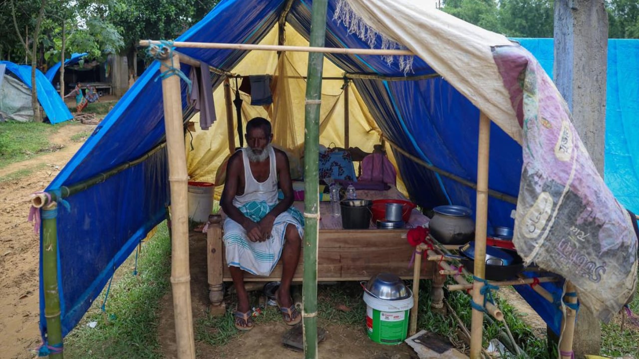 বাসস্থান-ভোটাধিকার হারিয়ে অসহায় আসামের মুসলমানরা