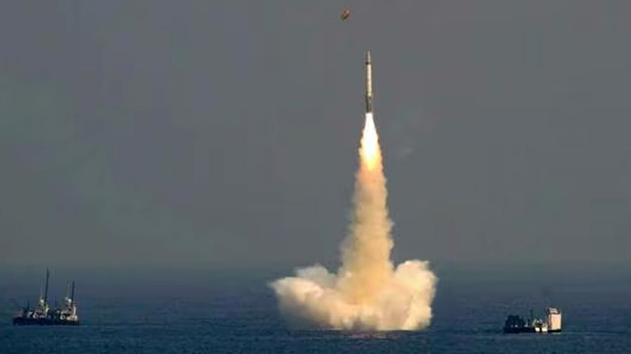 বাংলাদেশের সঙ্গে উত্তেজনার মধ্যে বঙ্গোপসাগরে ভারতের ক্ষেপণাস্ত্র পরীক্ষা