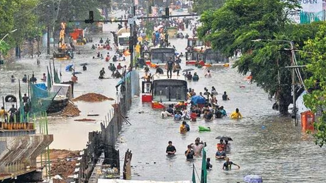 ভারতের মহারাষ্ট্রে প্রবল বৃষ্টি ও বন্যায় ৬ জনের মৃত্যু