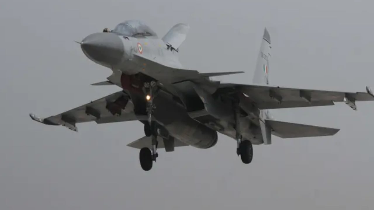 আসামে ভারতীয় যুদ্ধবিমান বিধ্বস্ত, ২ পাইলটের মৃত্যু